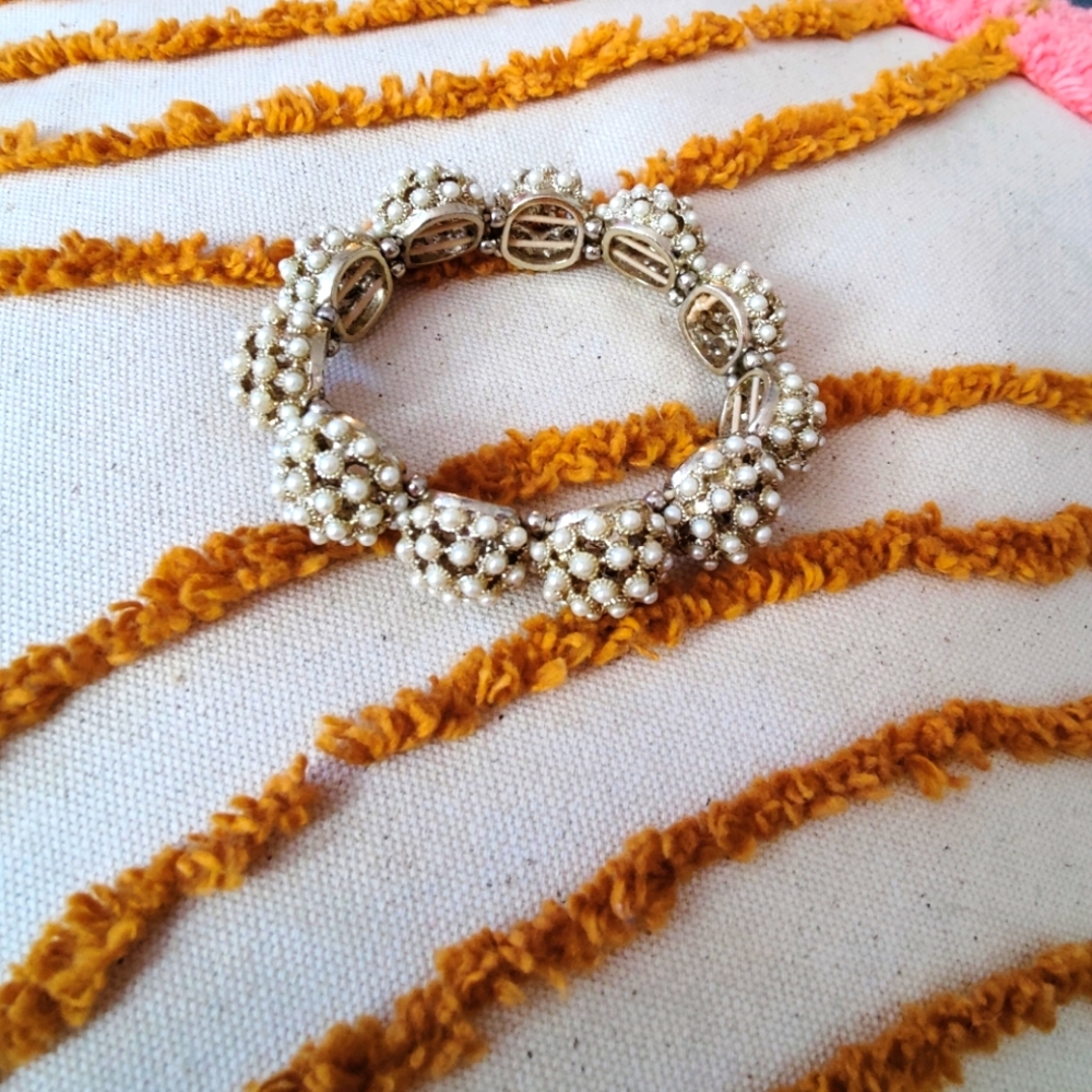 Pearl & Silver Bracelet